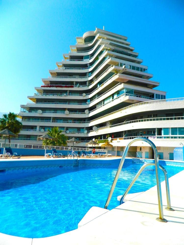 Skysea Apartments Бенальмадена Экстерьер фото